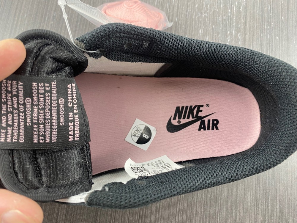 Jordan 1 Retro Low OG pink