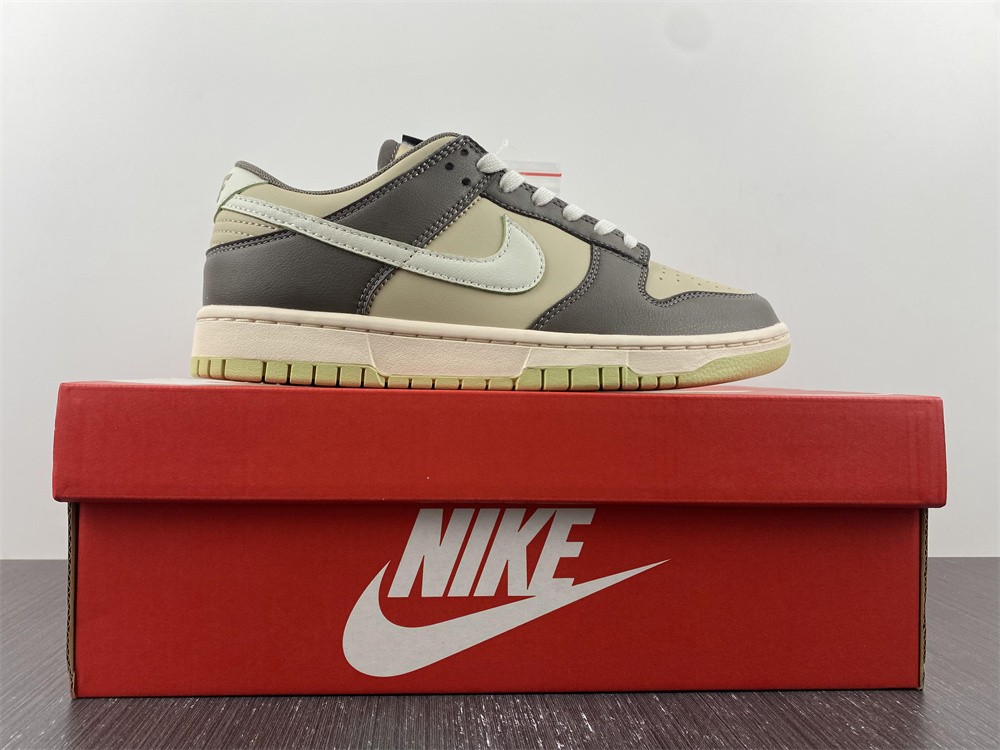 Nike SB Dunk Low "Khaki" FB4960-210