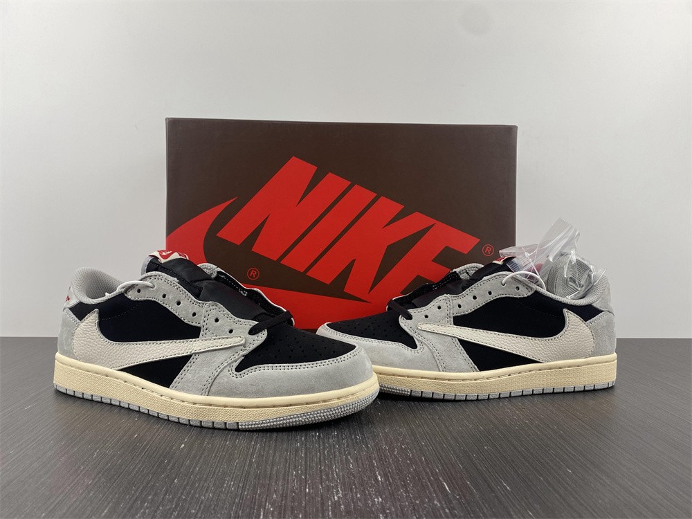 Air Jordan 1 Low OG x  Travis Scott 1