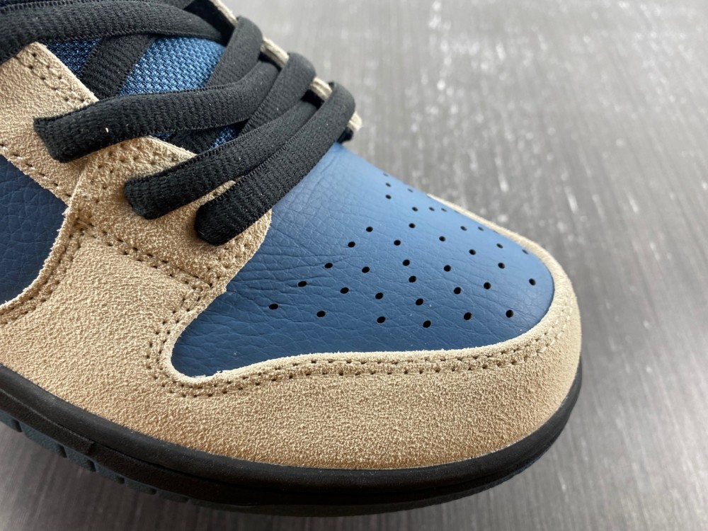 Nike SB Dunk Low Light Cream Thunderstorm  BQ6817-200