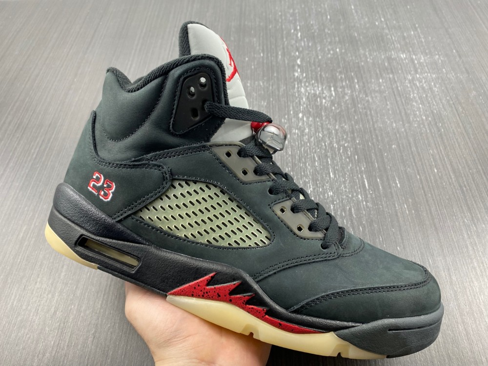 Jordan 5 Retro Gore-Tex Off-Noir  DR0092-001