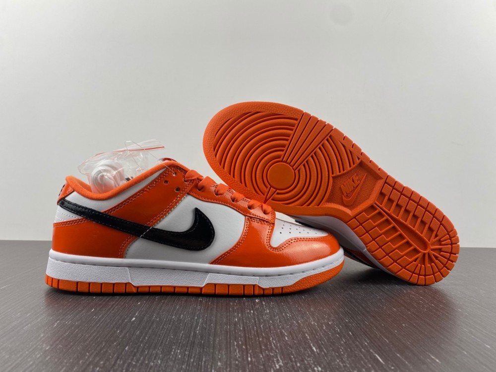 Nike Dunk Low Patent Halloween DJ9955-800