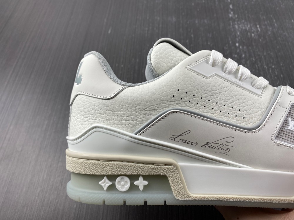 LsVttn Trainer BM0159