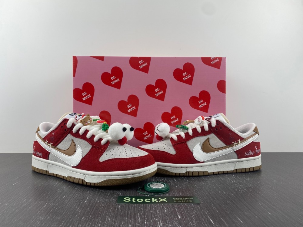 Nike Dunk Low se 85 Christmas DO9457-112