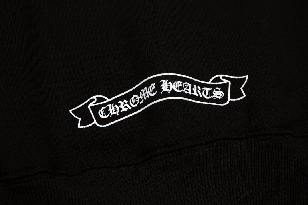 CH Come Hearts hoodie
