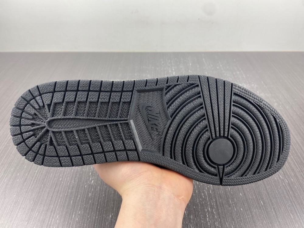 NIKE Air Jordan 1 Low black red DV0982-006