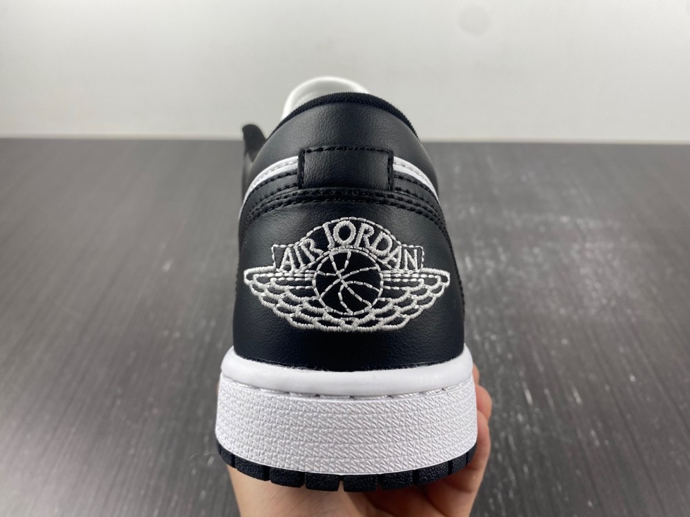 Nike Air Jordan 1 Low Panda DC0774-101