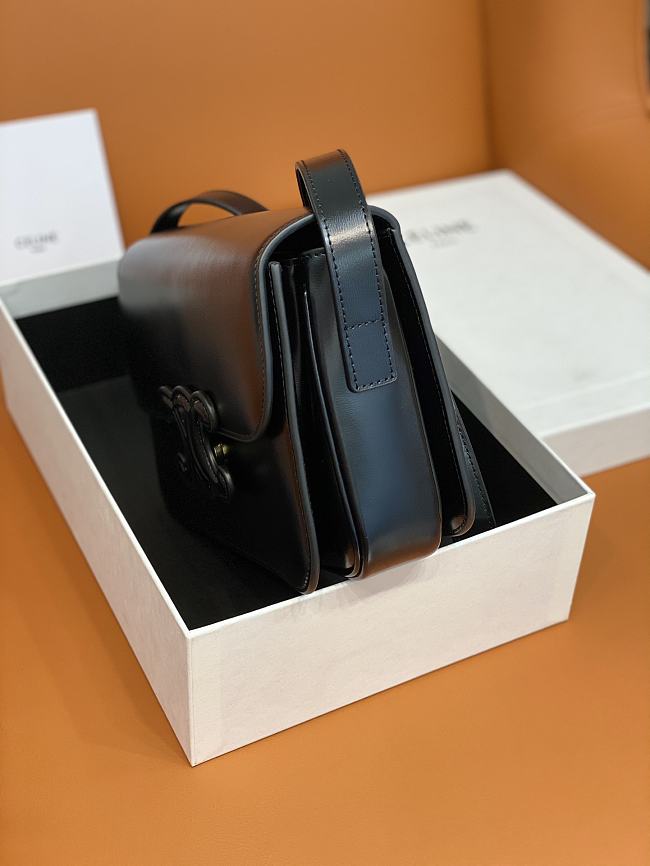 Celin Triomphe Bag Black 22cm