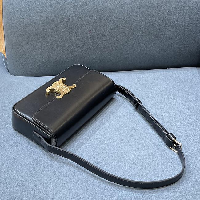 Celin Triomphe Shoulder Bag 194143 Black 20CM