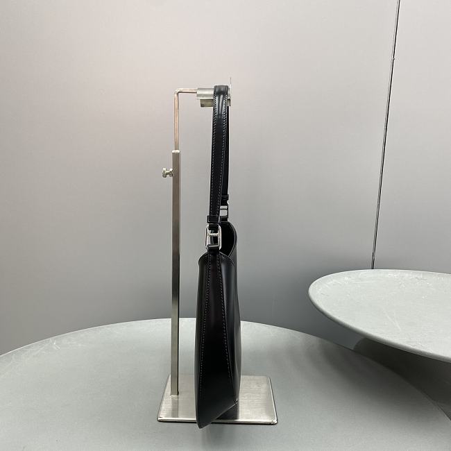 Pradaa Vintage Handbags