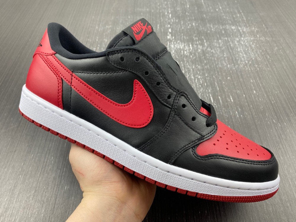 Nike Air Jordan 1 Retro Low Bred 705329-001