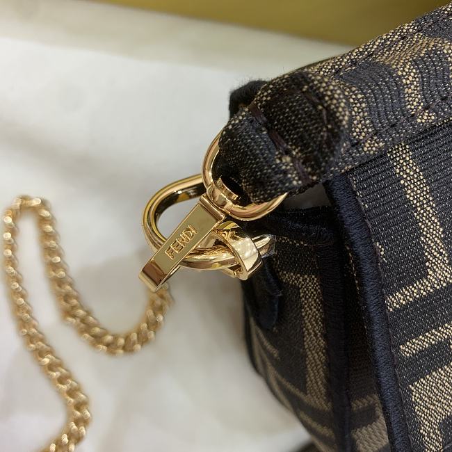 Feendi Mini Baguette Brown Bag 8BS01