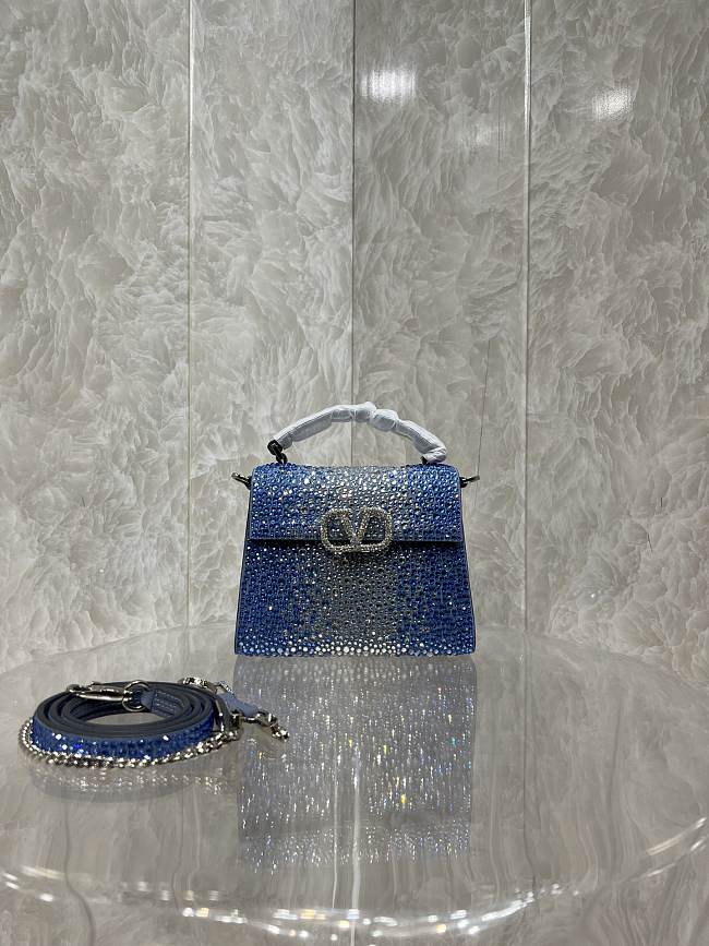 Vallentinno Vlogo Signature Chain Bag 19cm Blue