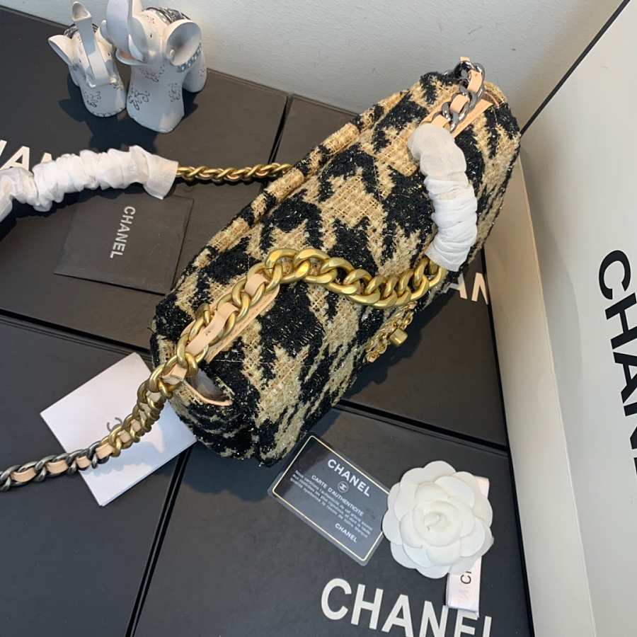 Channe1 19 Flap Bag 26cm