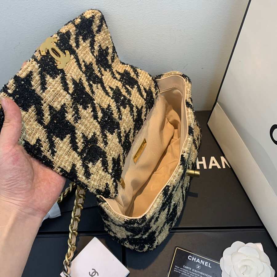 Channe1 19 Flap Bag 26cm