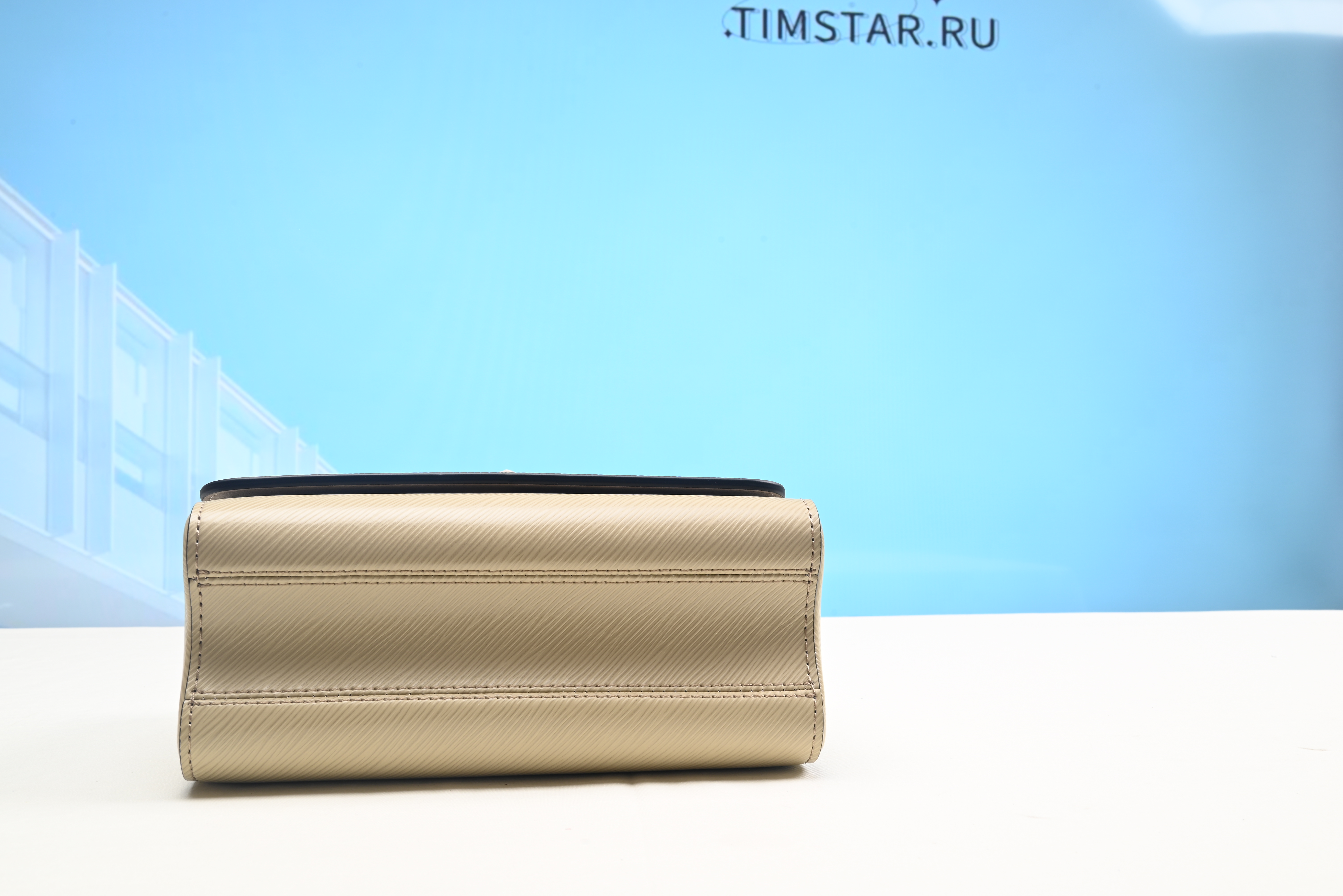 LsVttn Twist MM M53597