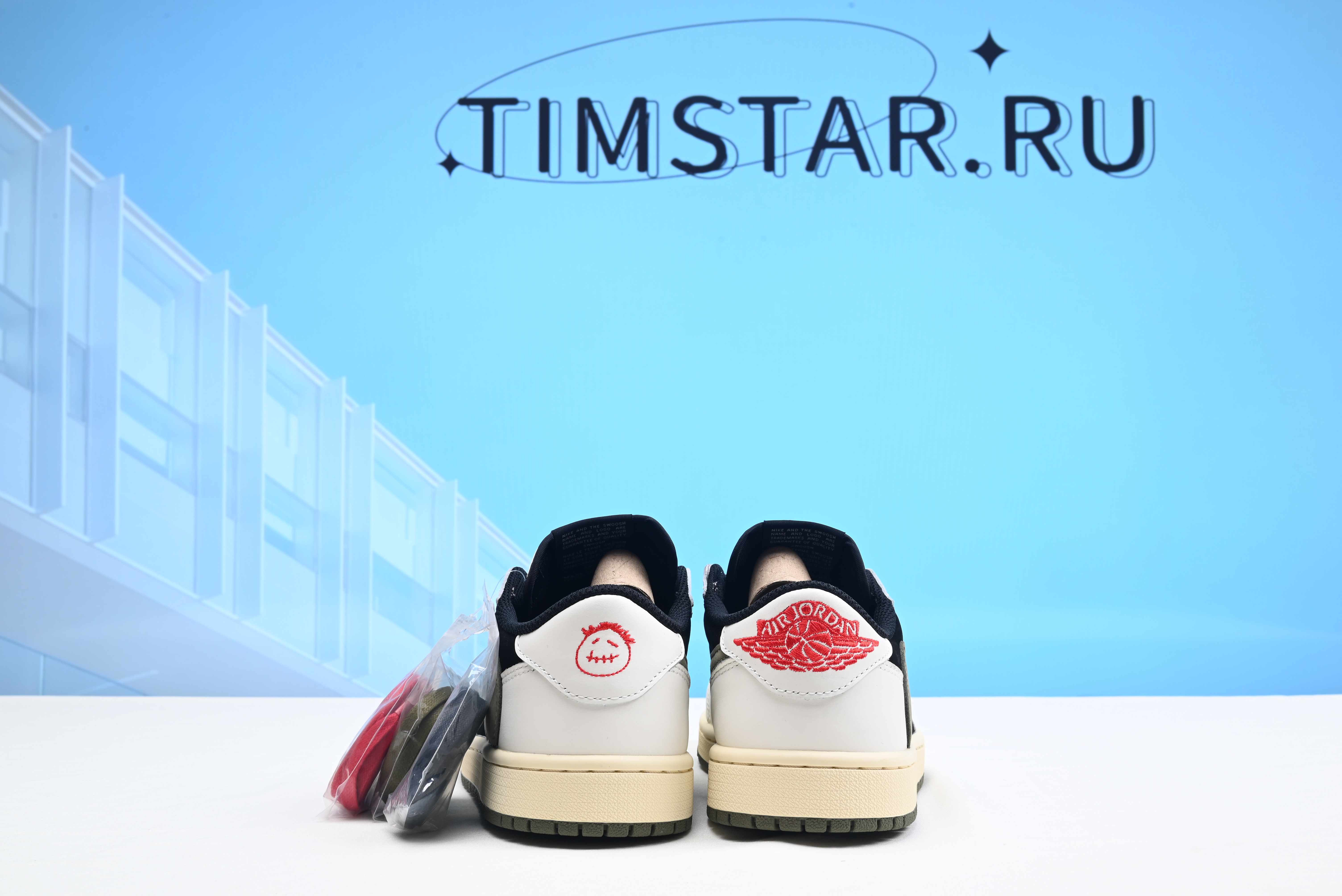 Nike Air  Jordan 1 Retro Low OG SP Travis Scott Olive DZ4137-106