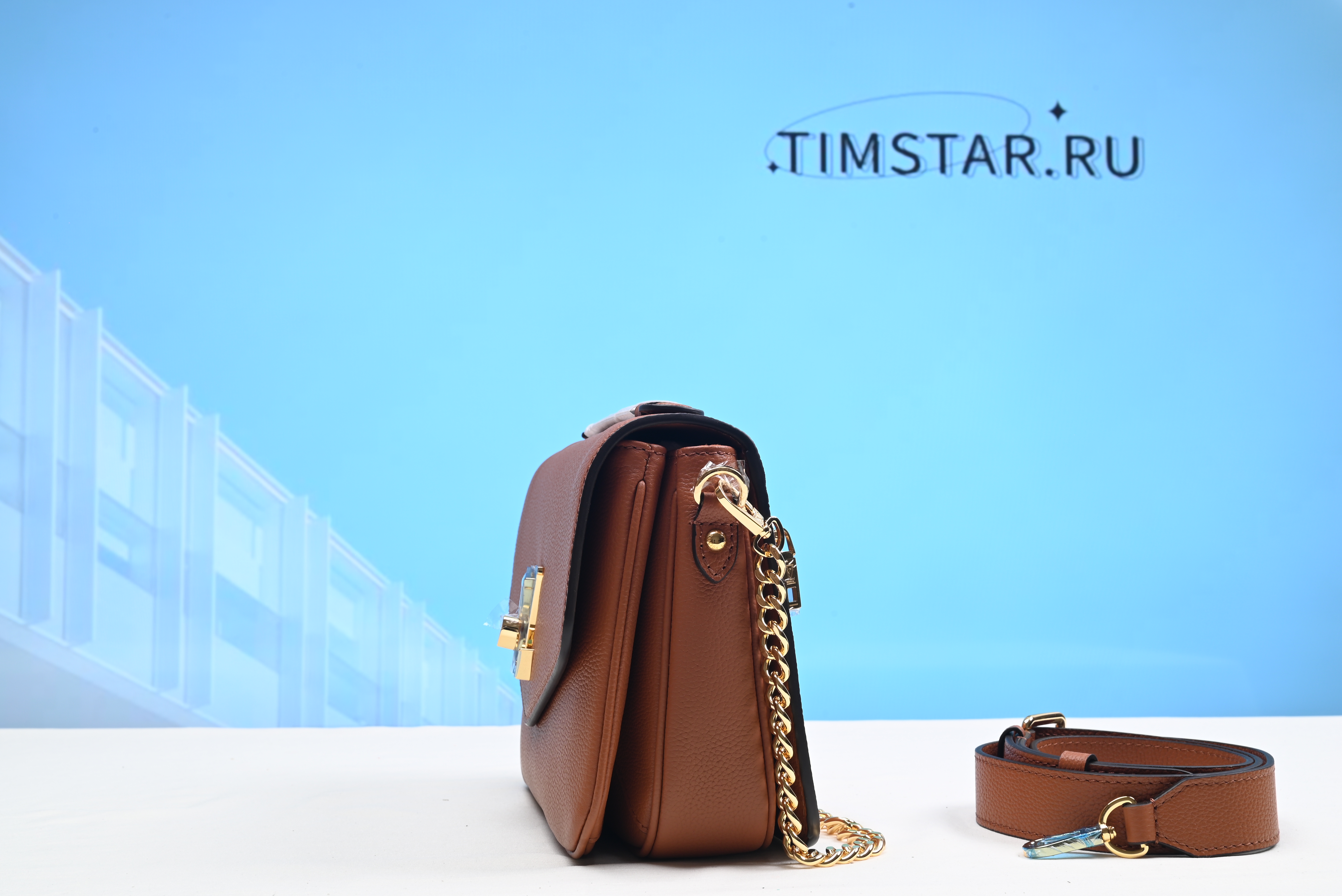 Louis Vuitton Oxford Cognac 22cm M22952