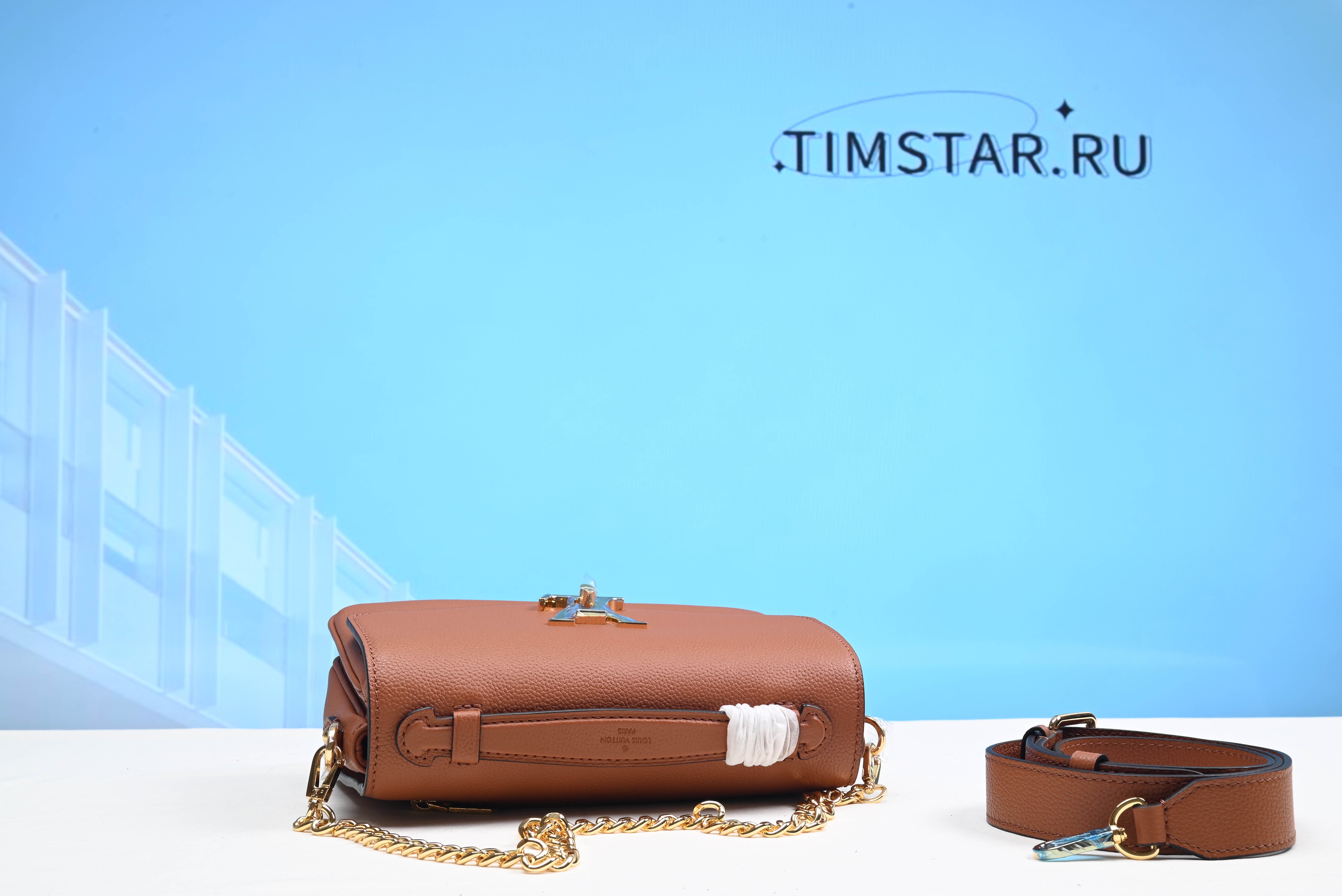 Louis Vuitton Oxford Cognac 22cm M22952