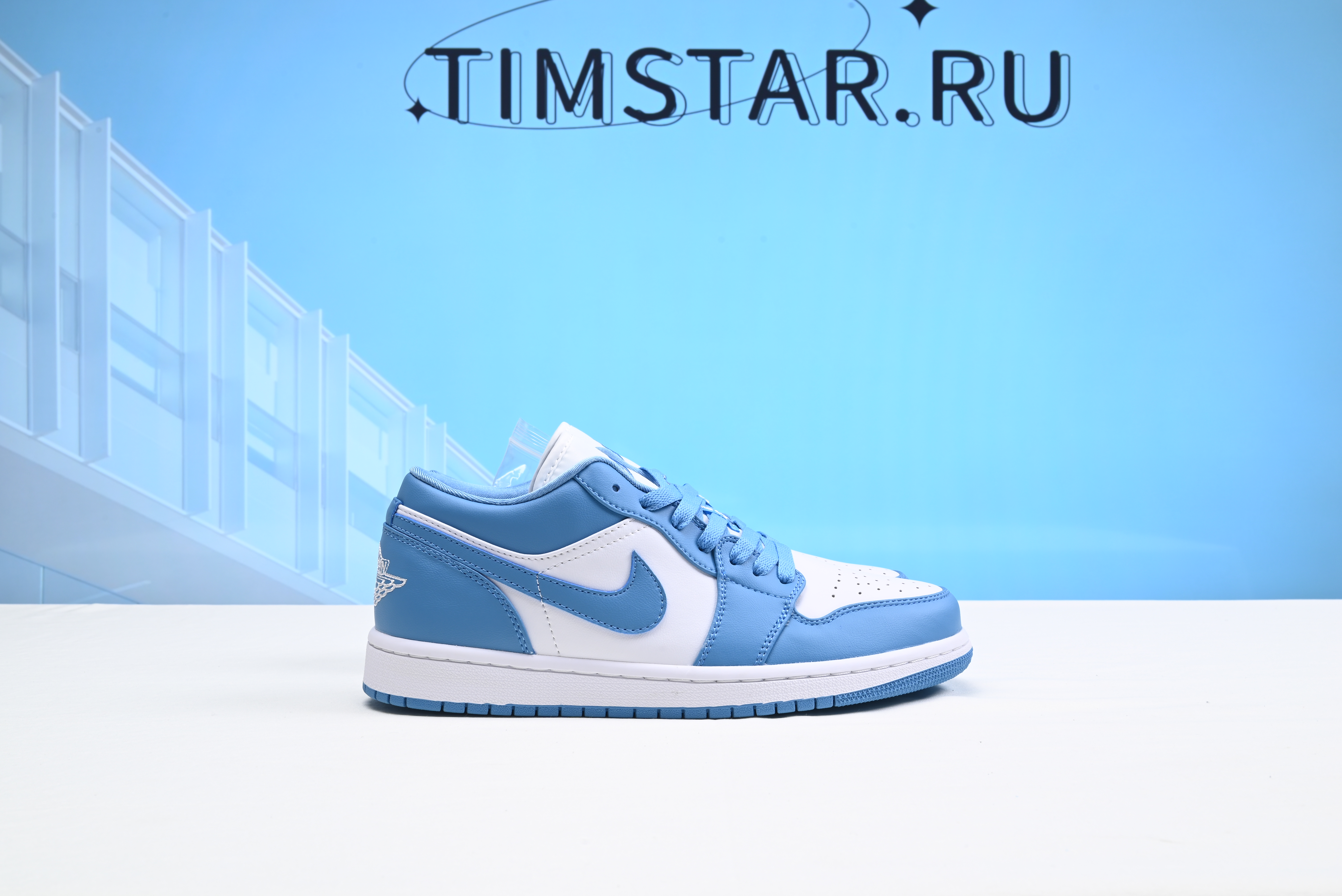 Air Jordan 1 Low UNC AO9944-441