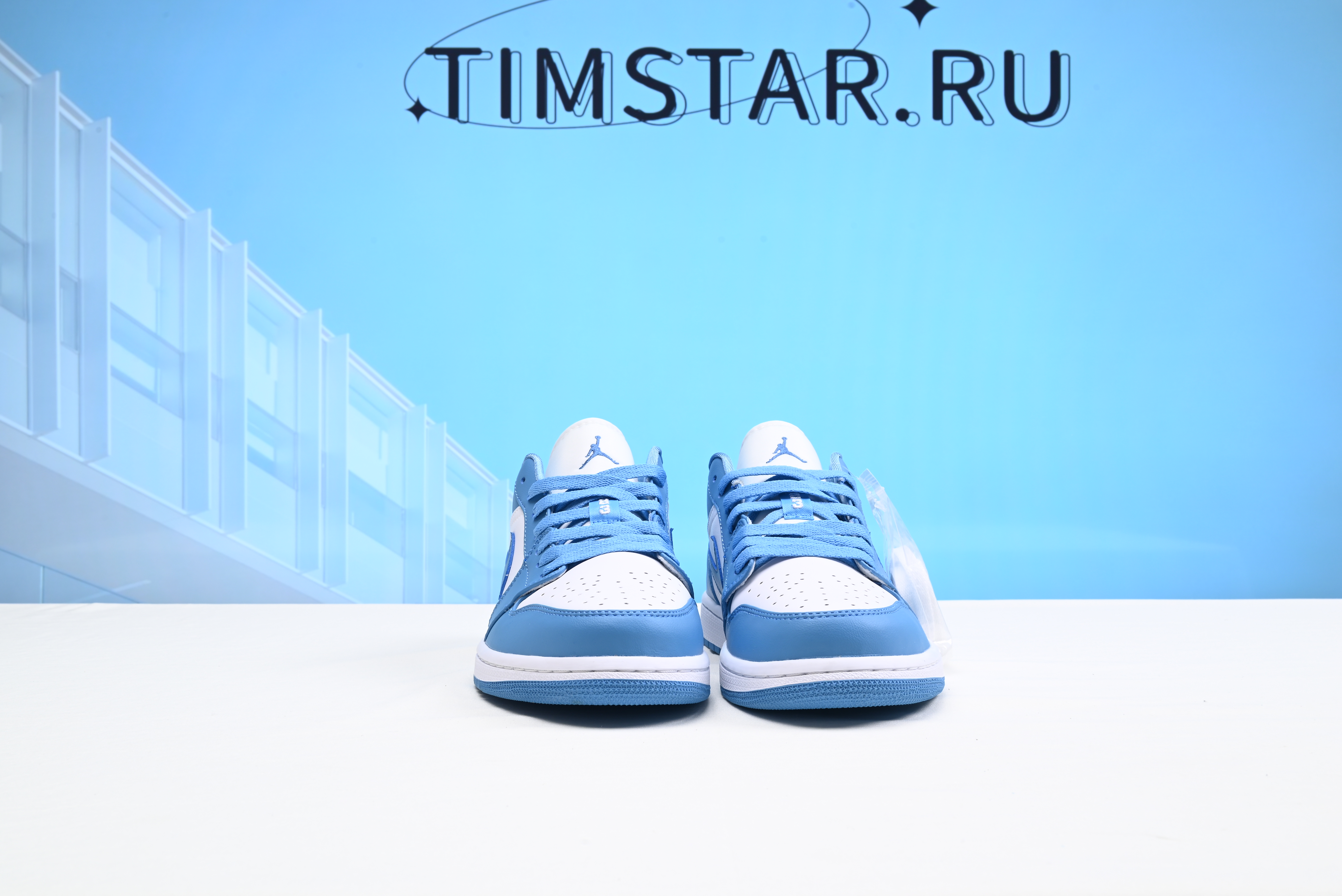 Air Jordan 1 Low UNC AO9944-441