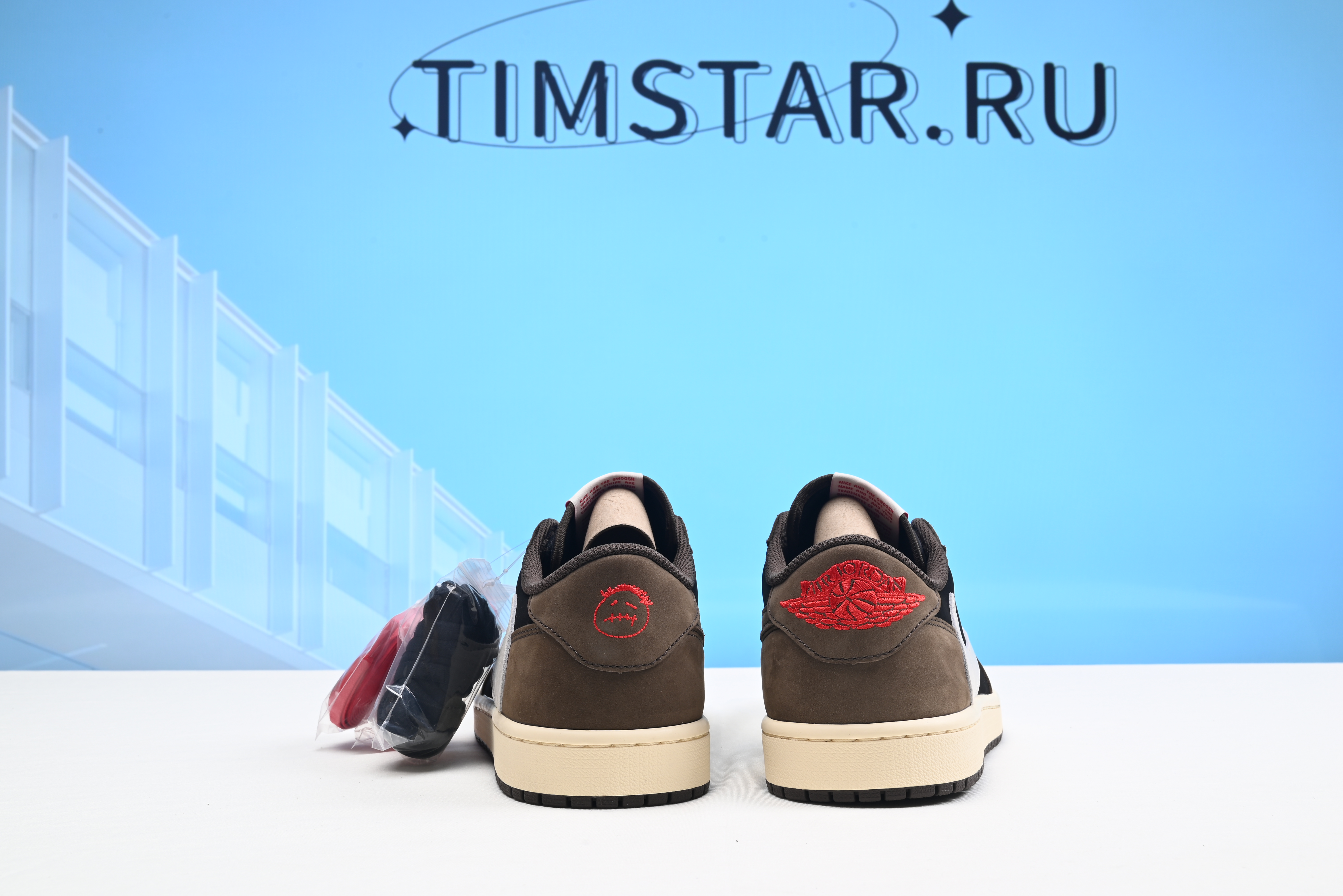 Air Jordan 1 Retro Low OG SP Travis Scott - CQ4277-001