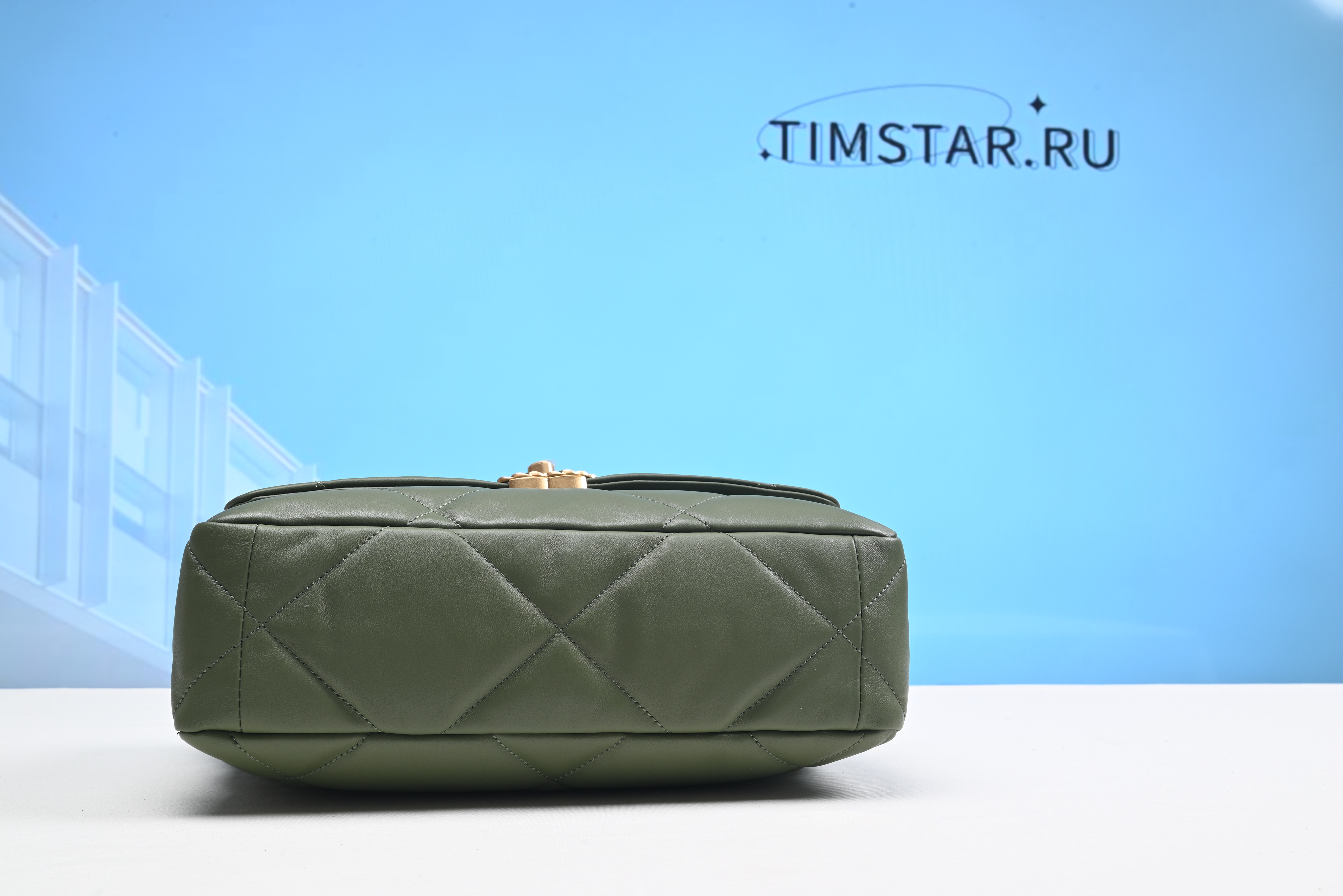 Channe1 19 Green - 26cm