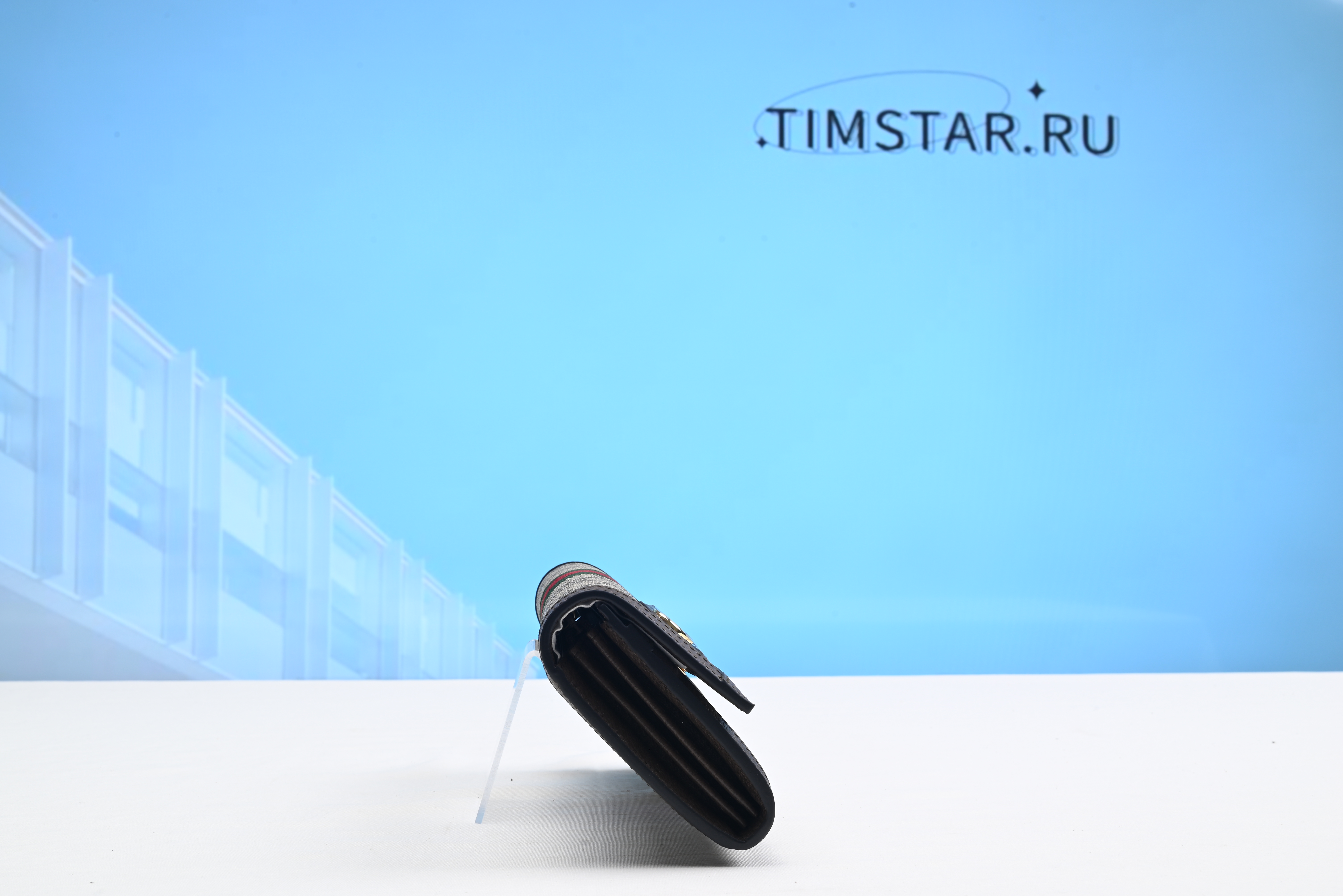 Guccii1  GG fabric flap wallet with Web