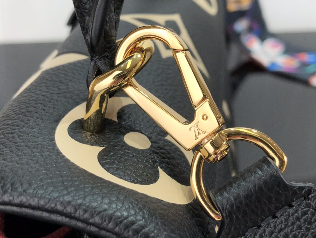 LsVttn MADELEINE BB M45978