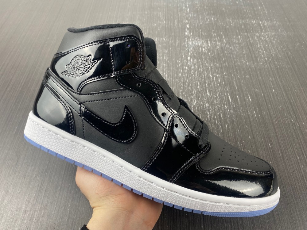 Air Jordan 1 Mid SE