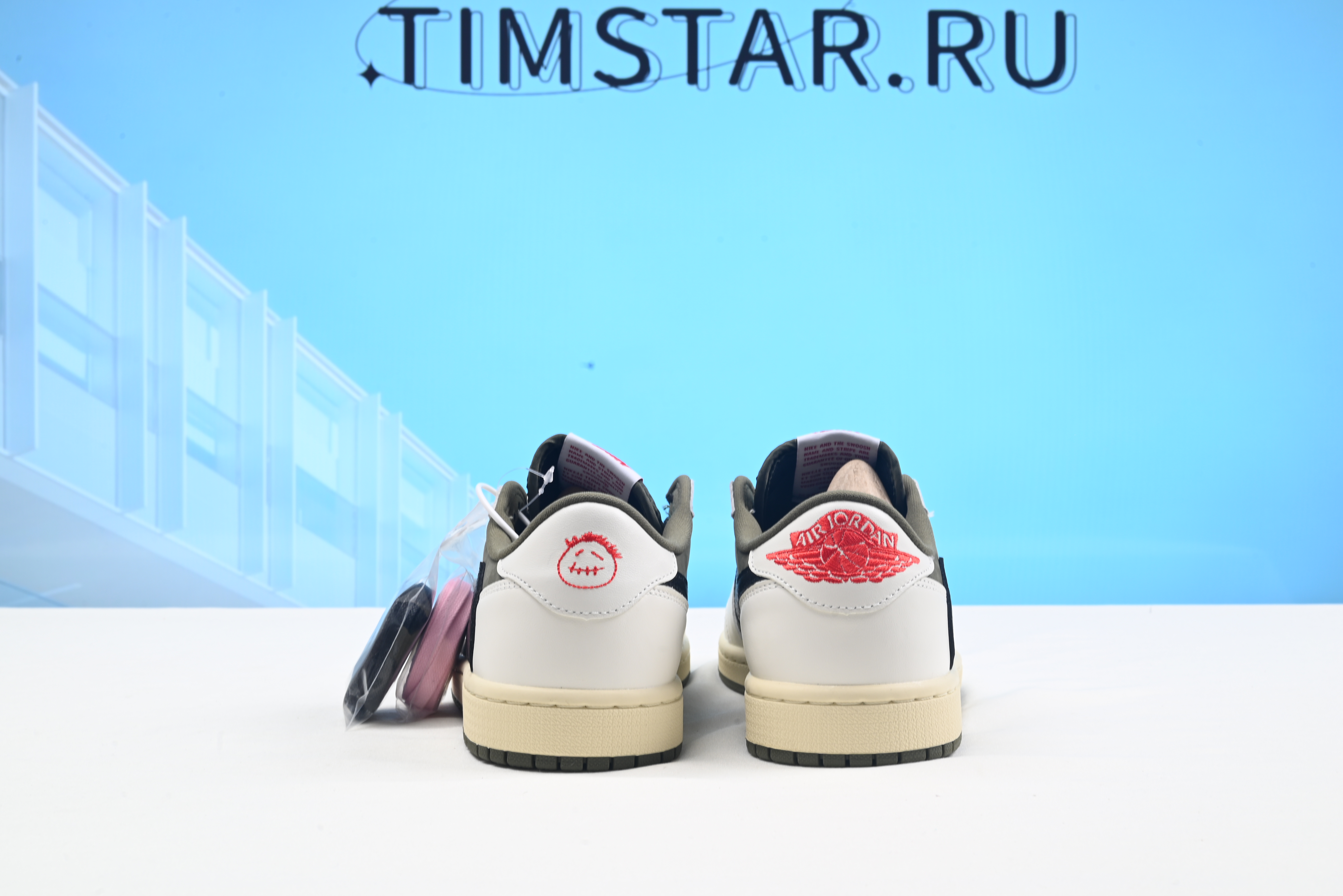 Travis Scott x Air Jordan 1 Low OG SP