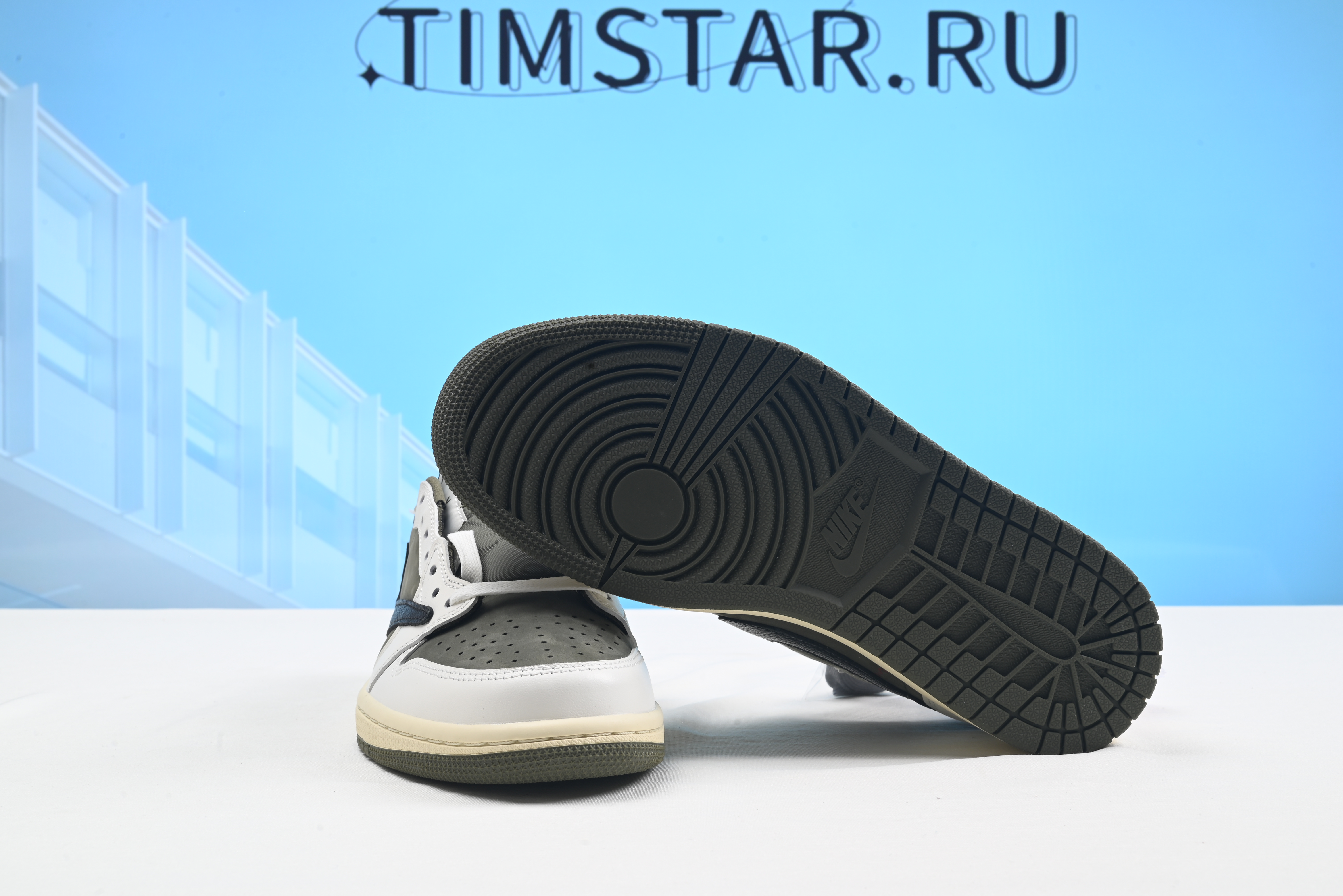 Travis Scott x Air Jordan 1 Low OG SP