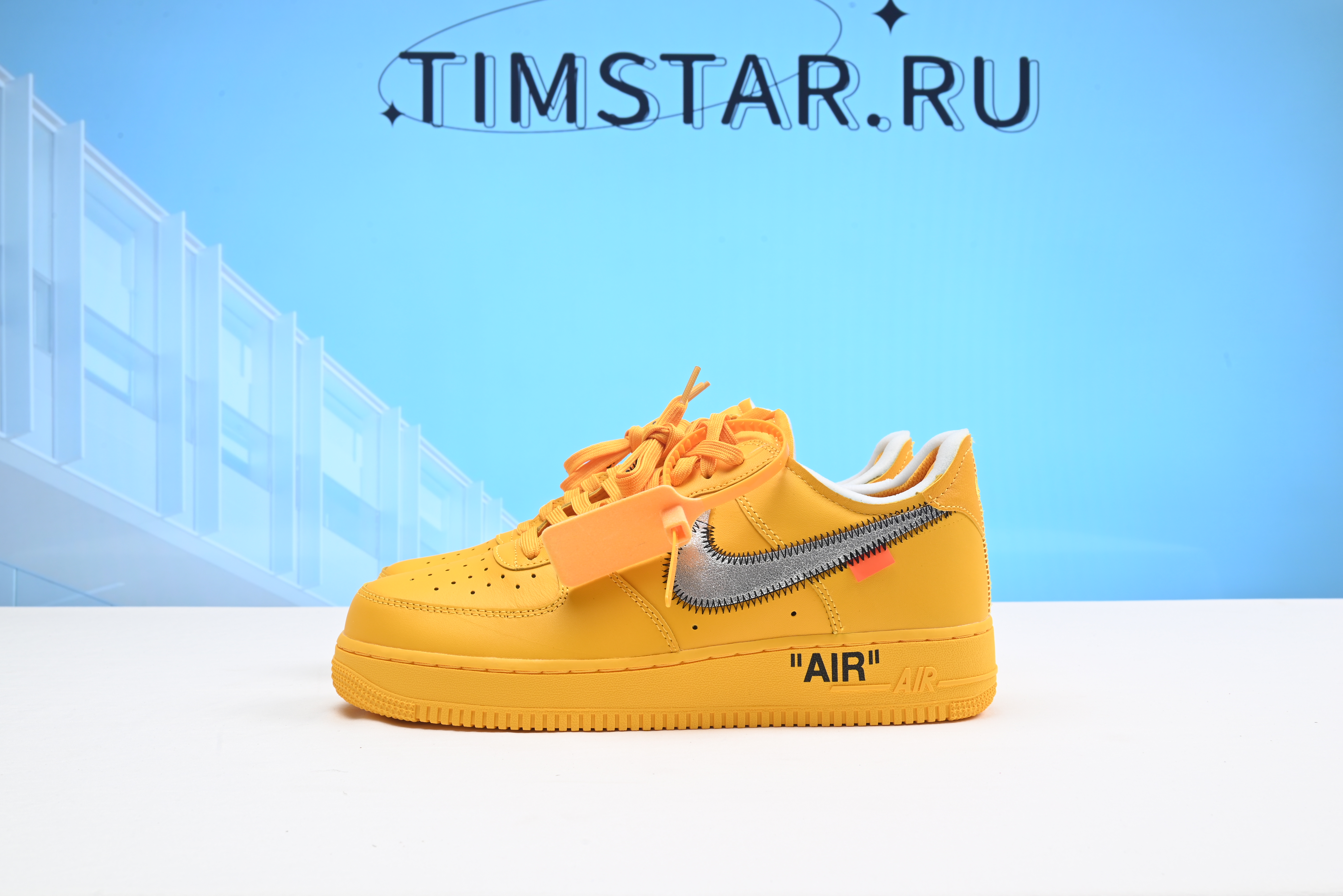 Nike Air Force 1 Low “University Gold” x Off-White DD1876-700