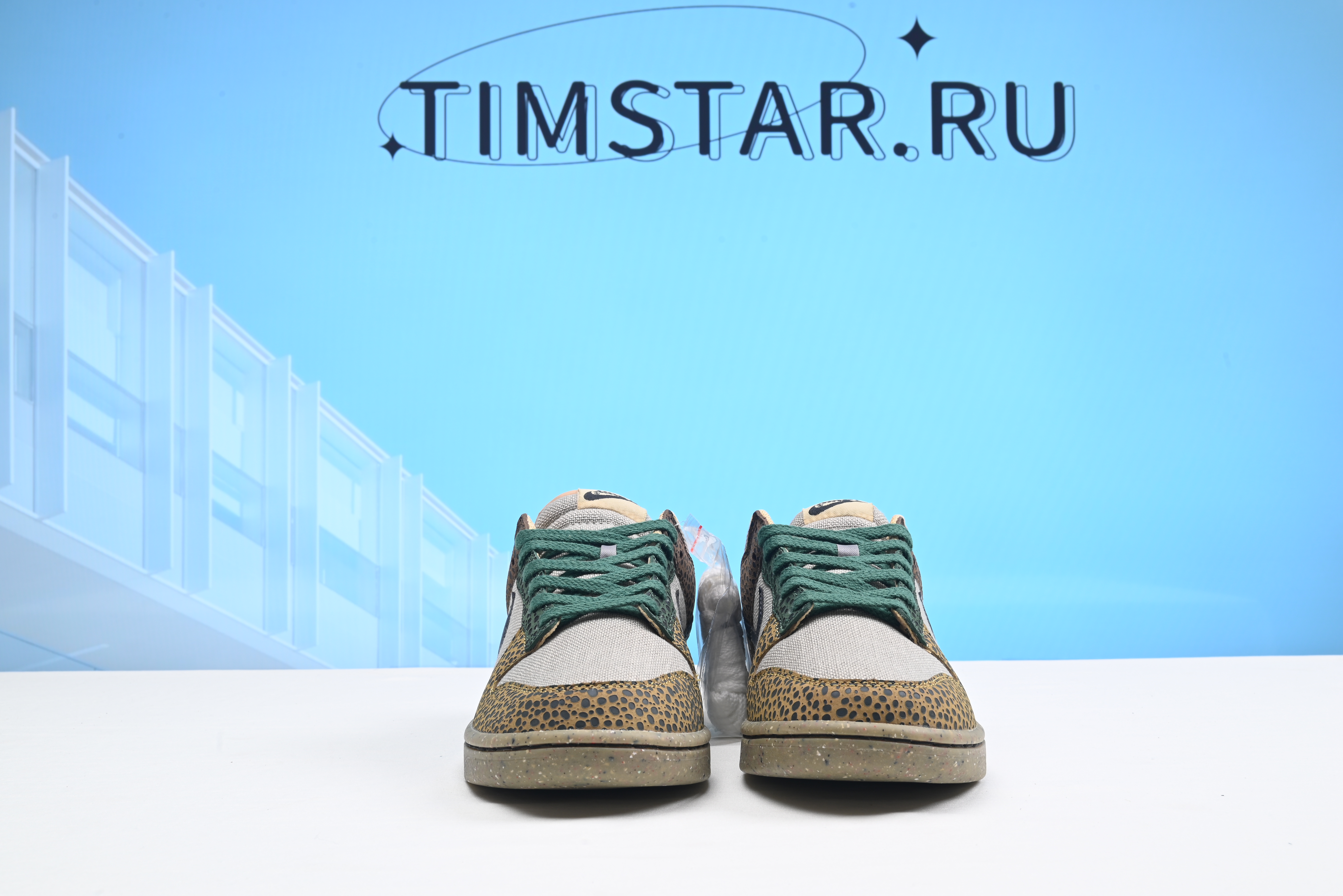 Dunk Low DX2654-200