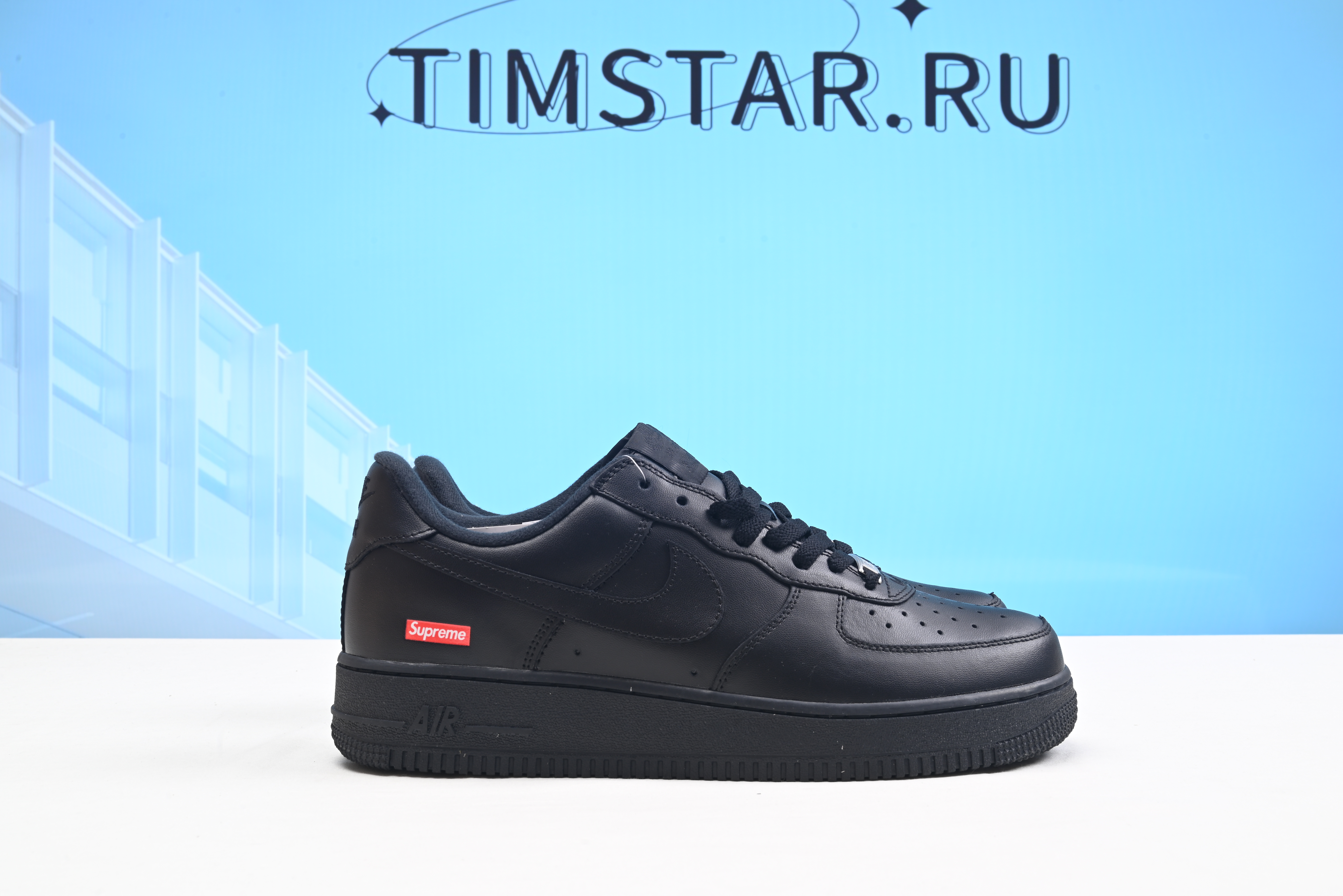 Supreme x Nike Air Force 1 Low CU9225-001