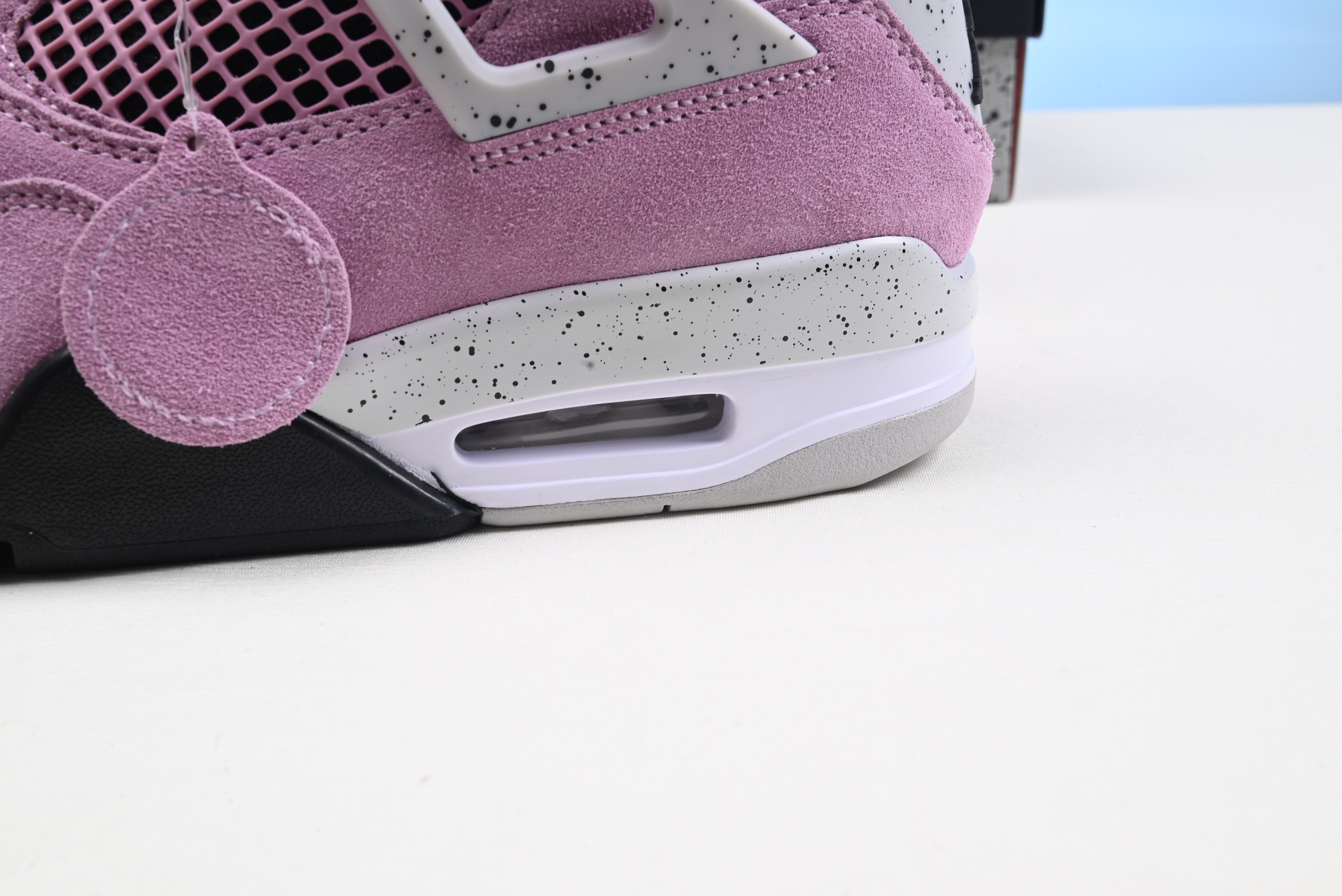 Air Jordan 4 WMNS “Orchid” AQ9129-501