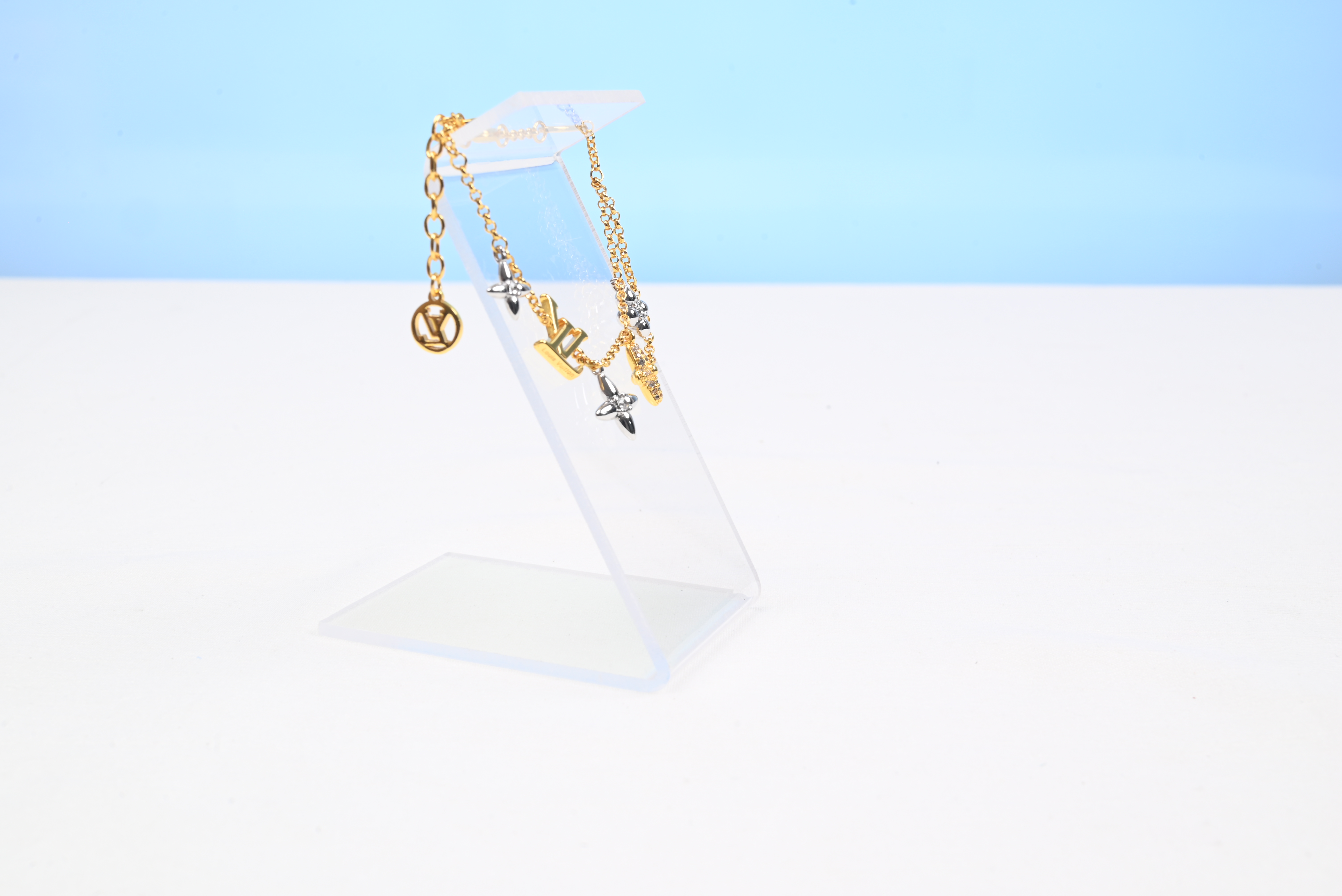 LsVttn flower Bracelet