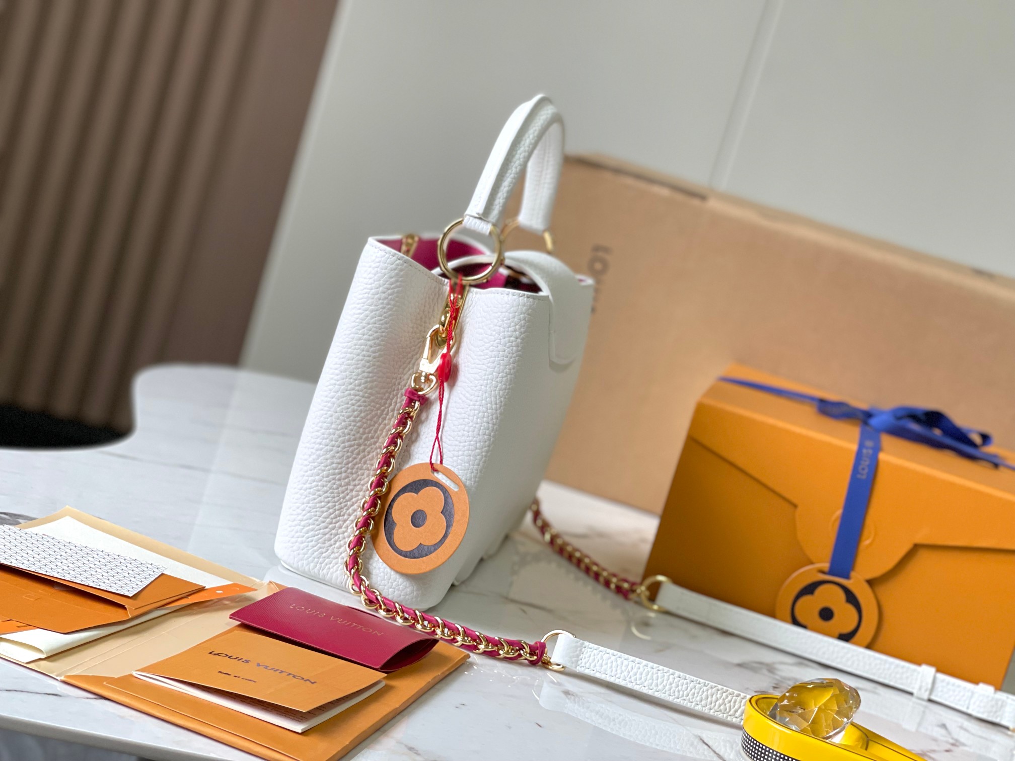 LsVttn Capucines Capushell 27cm