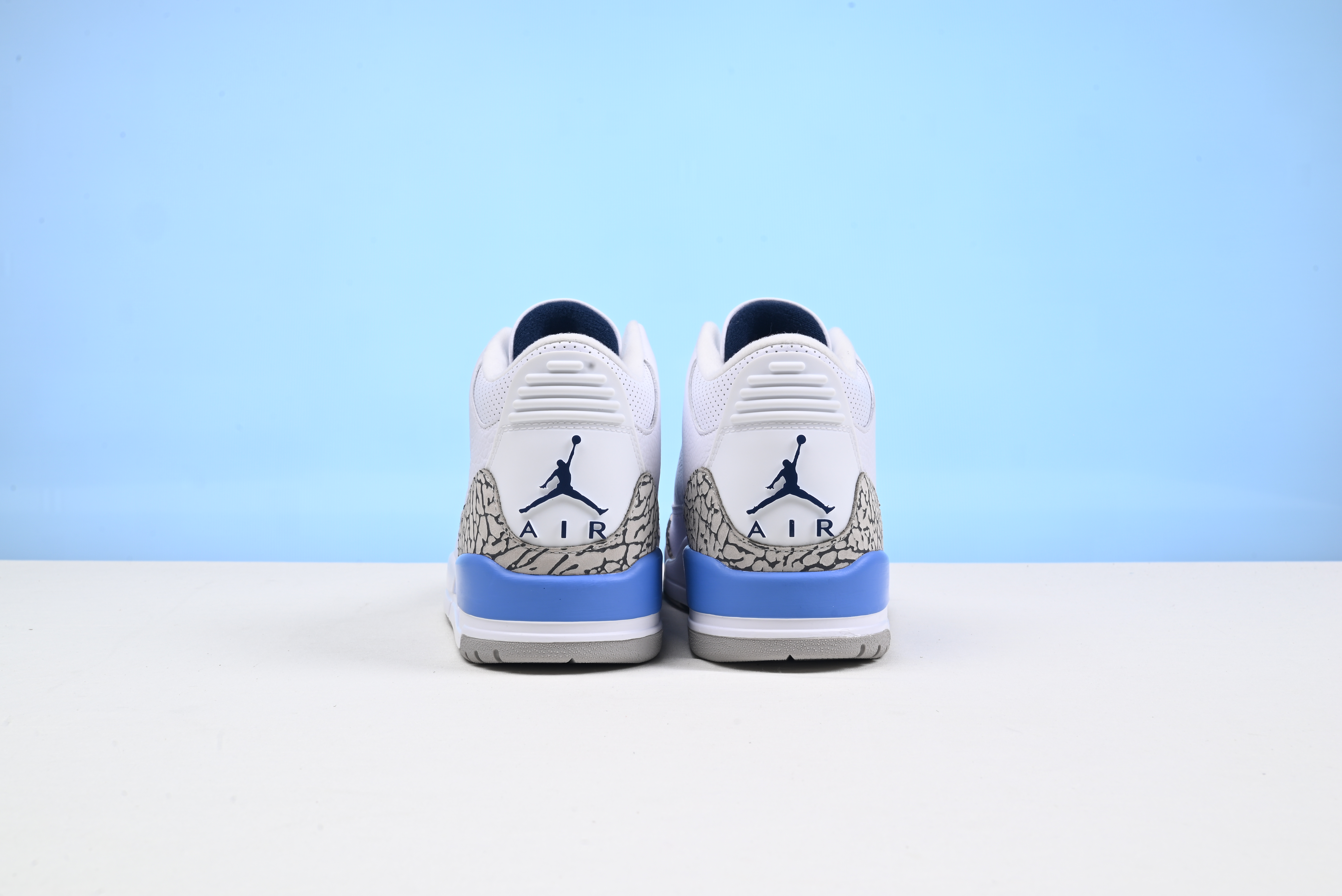 Jordan 3 Retro UNC PE MNJDLS850LN3