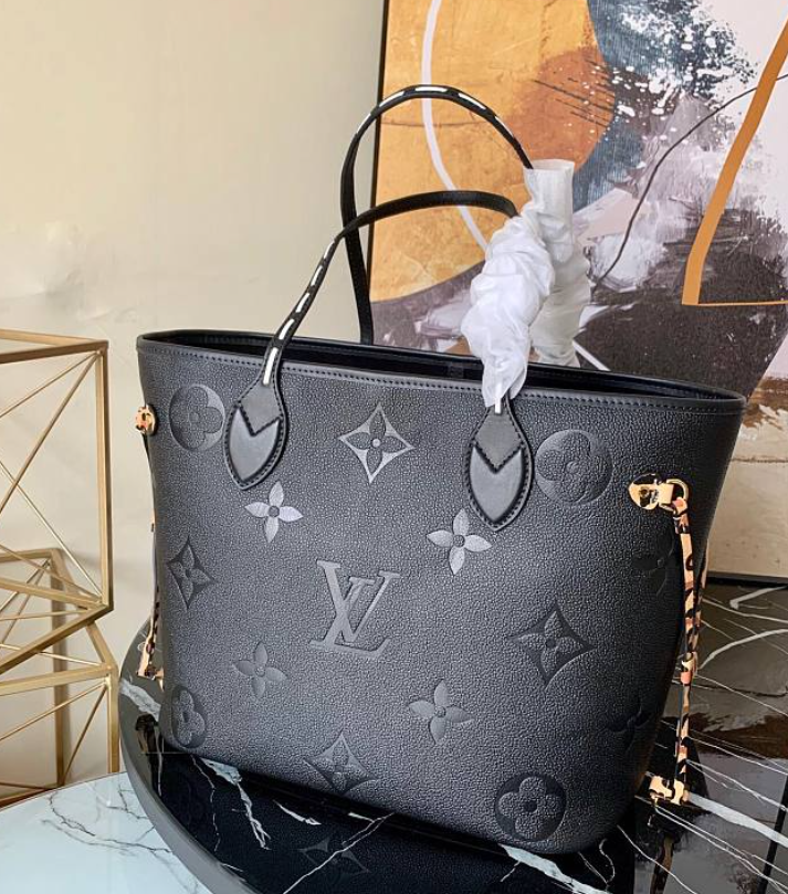 LsVttn Neverfull MM Noir Monogram M45856 31cm