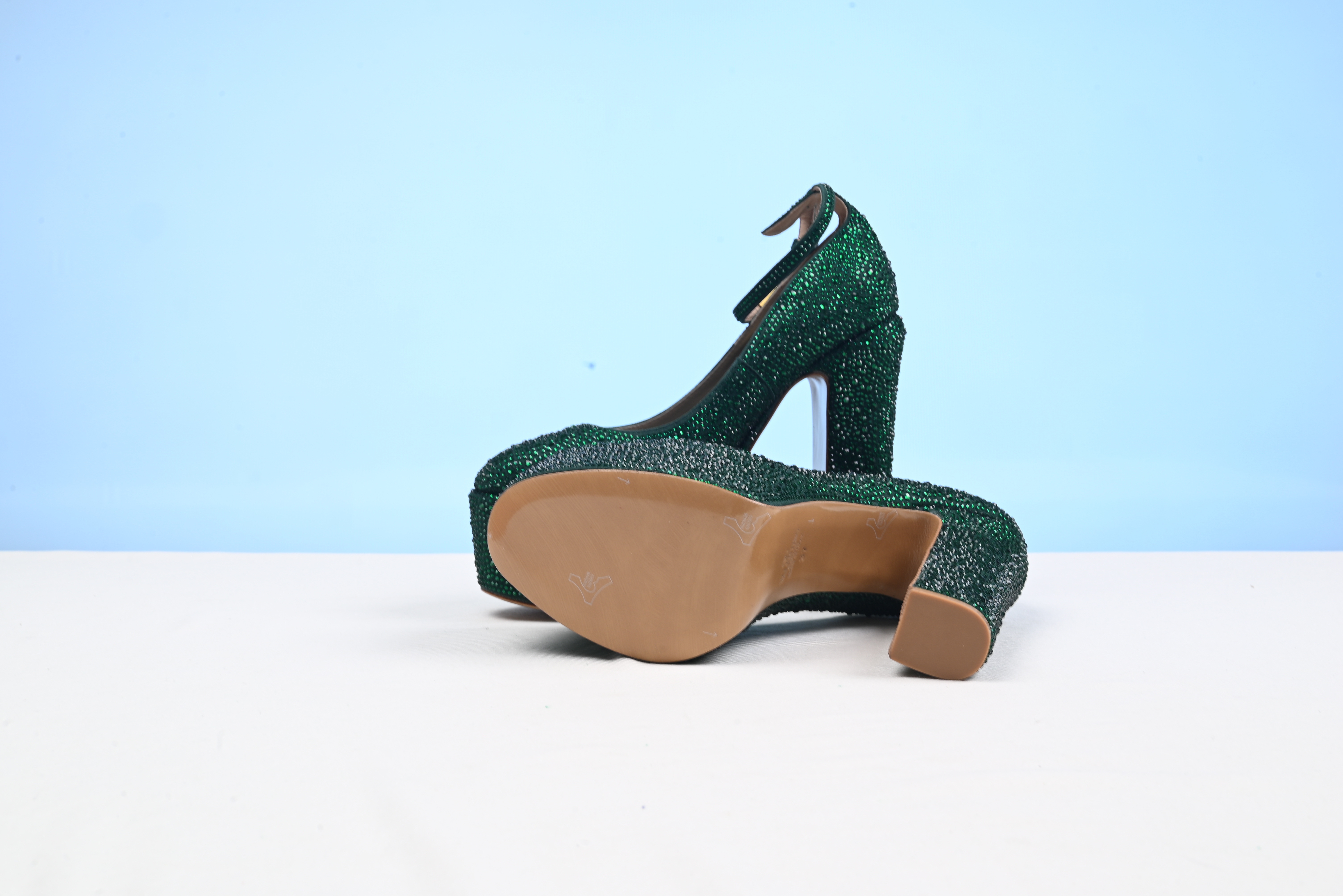 Valentinoo  Garavani green high heels