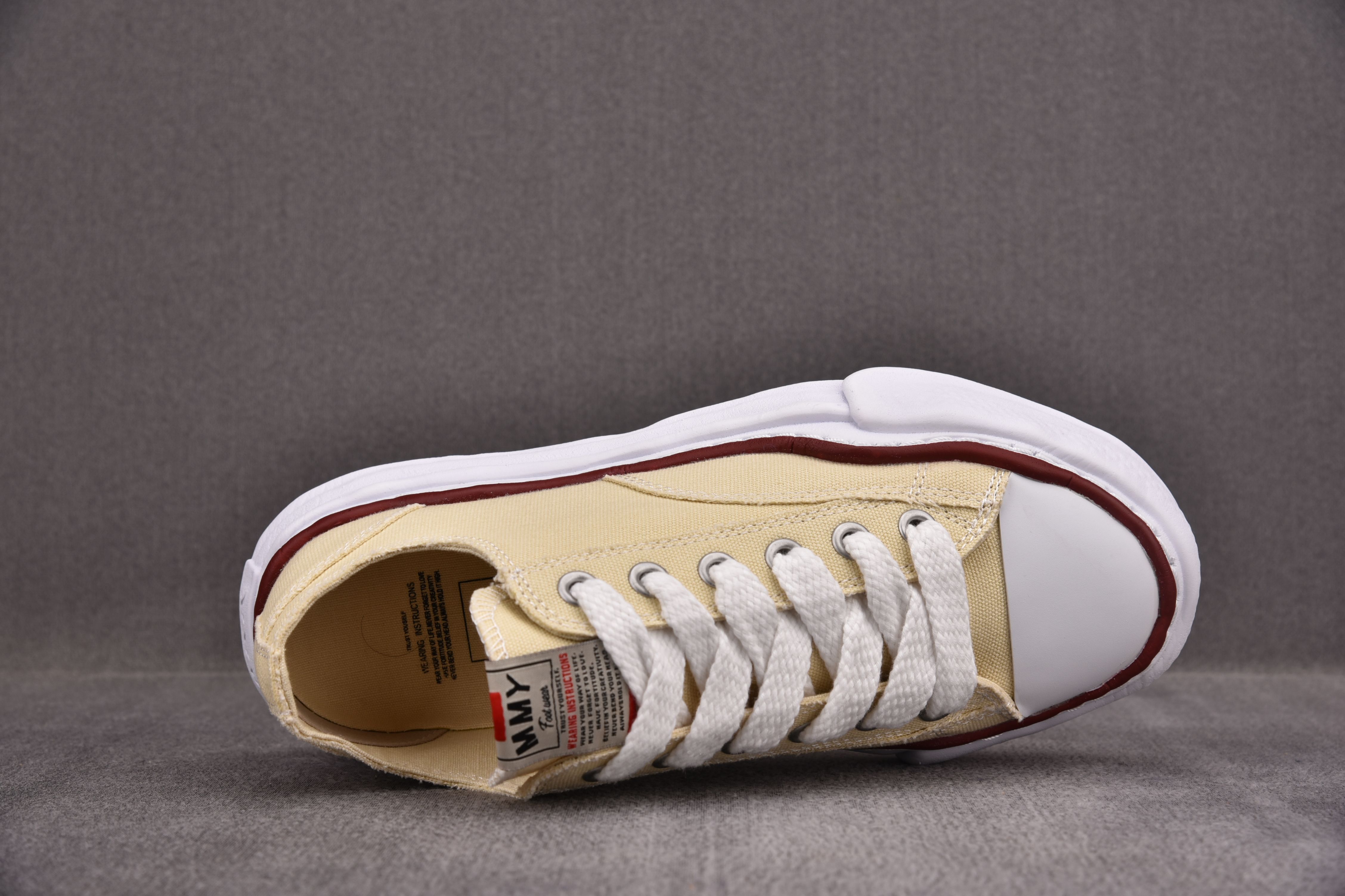 Mais0n Mihara Yasuhir0 yellow