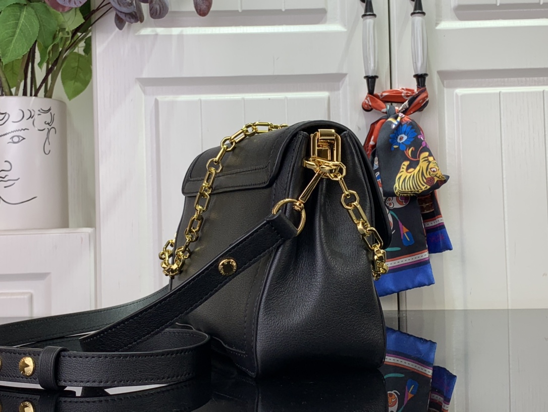 LsVttn Bag 77123214 24cm