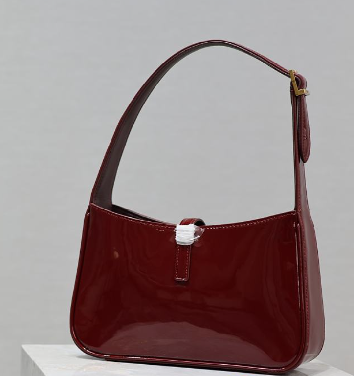 YSll Le 5 À 7 In Patent Leather Red 657228 - 23cm