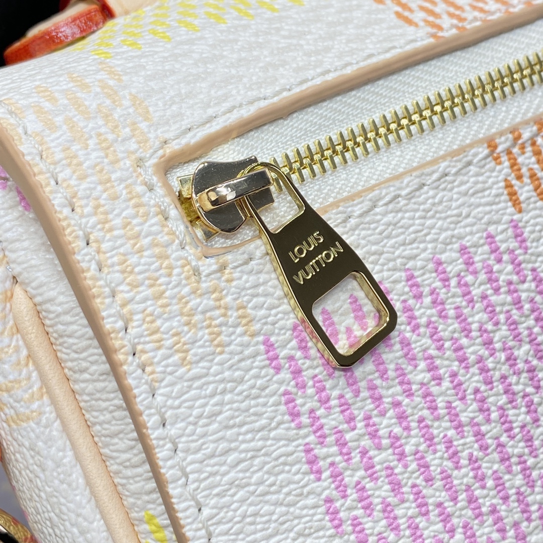 LsVttn Bag2 36123124 23.5cm