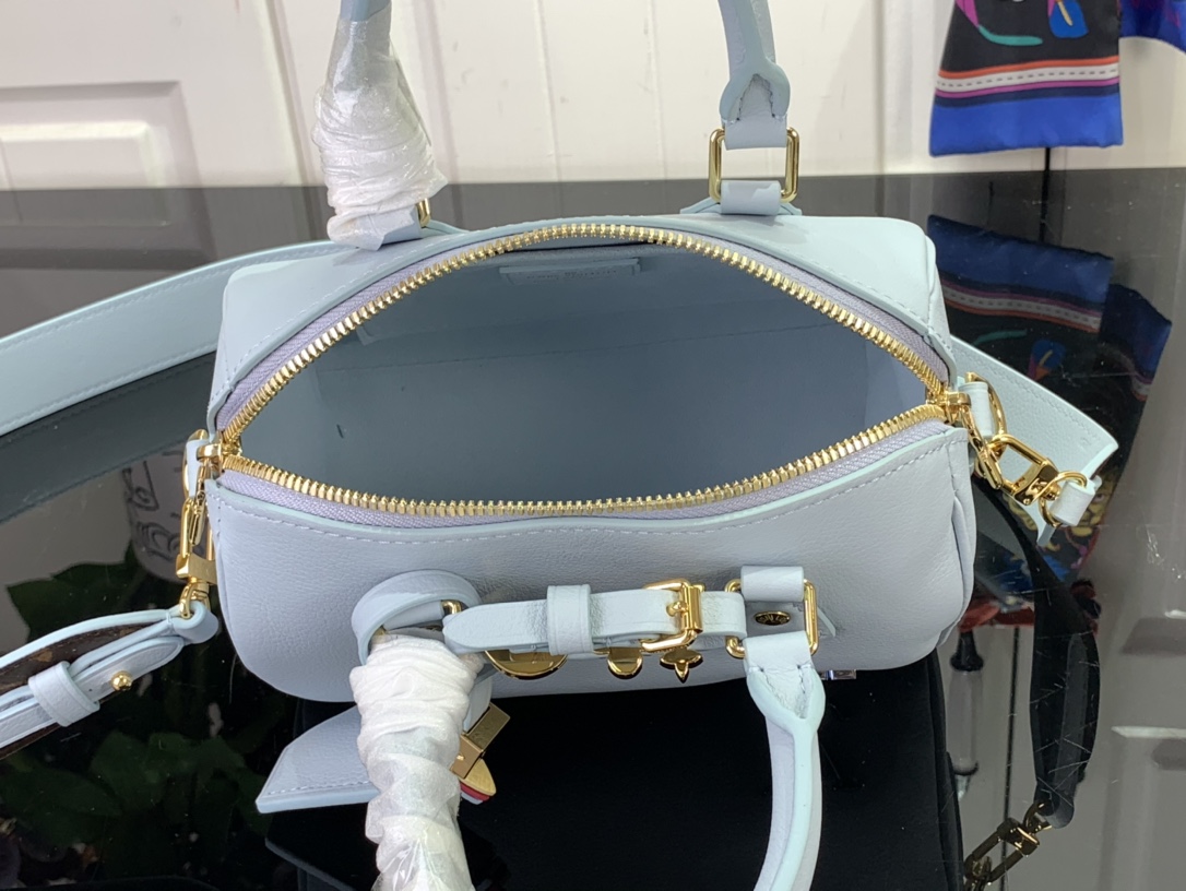 LsVttn Bag 63123194 18cm