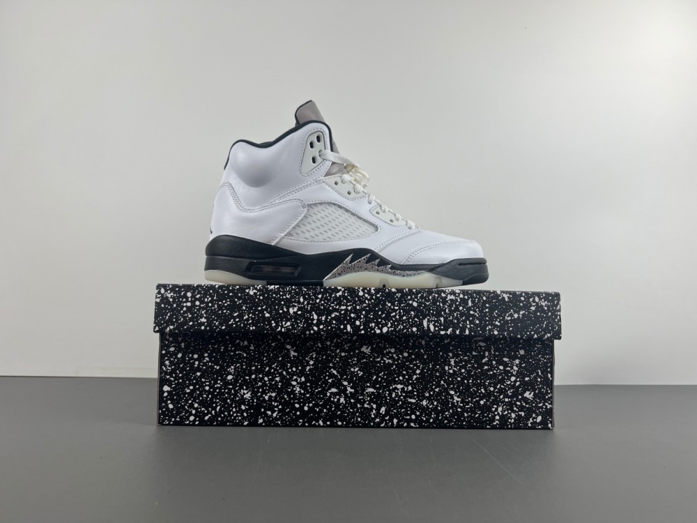 Jordan 5 Retro Reverse Metallic DD0587-110