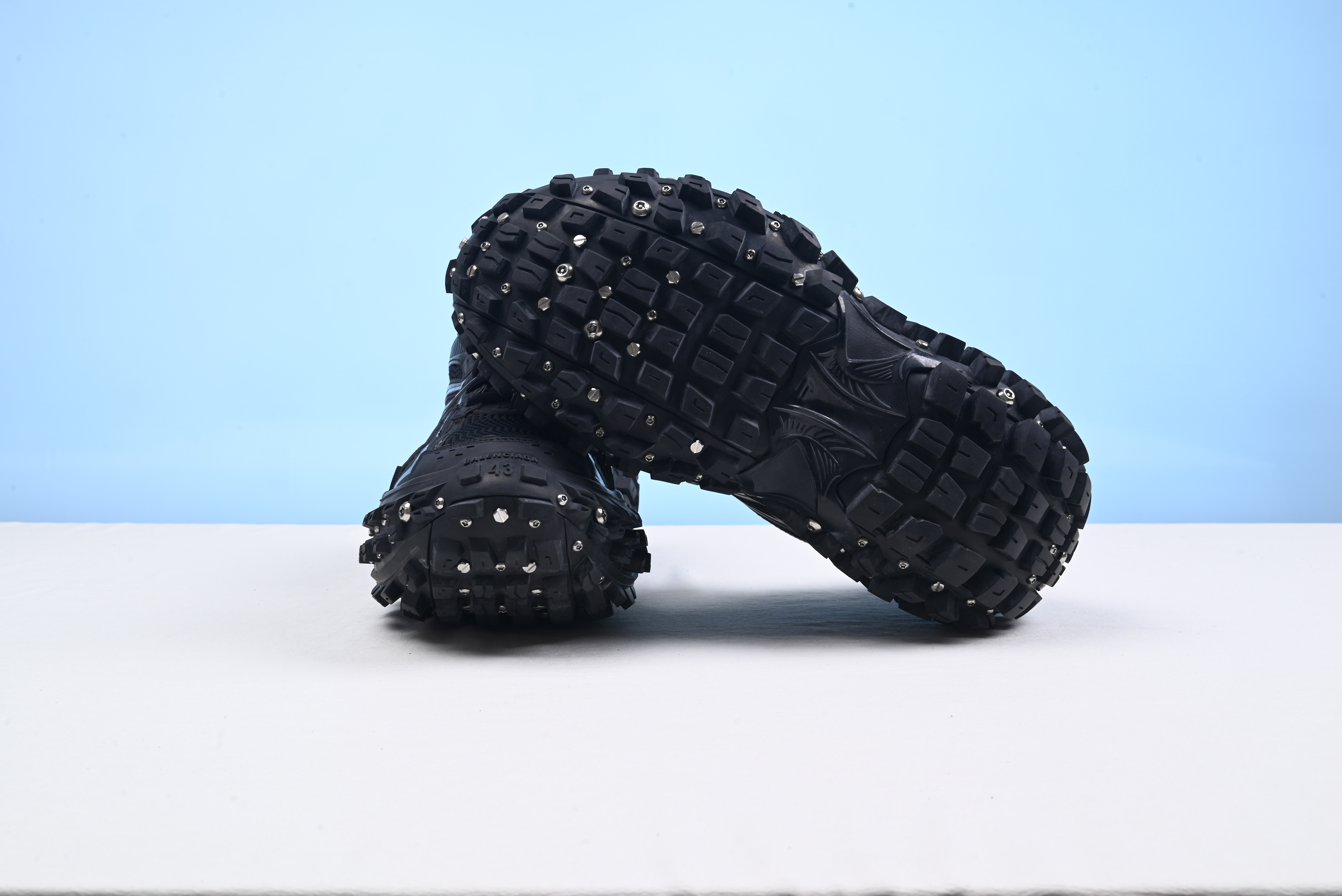 Blncig shoes 2023082202