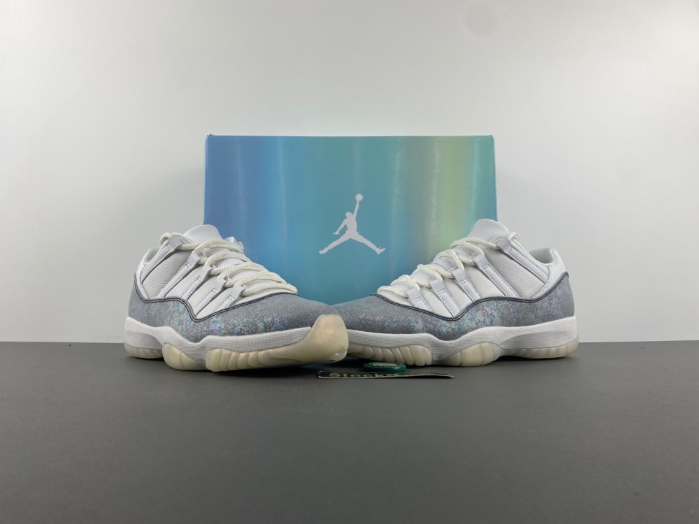 Air  Jordan 11 Retro Low Year of the Snake HQ7000-001