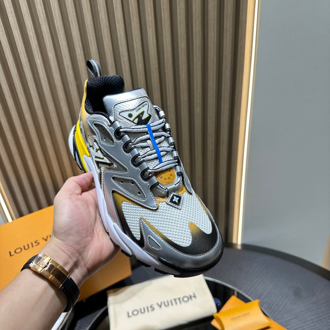 LV sneaker 2025011001